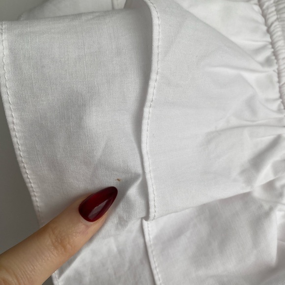 Lulu’s In A Ruffle White Ruffled Hook and Eye Top - Picture 10 of 11